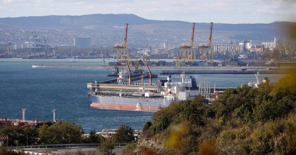 Ukraine Strikes at Russia’s Shadow Fleet Abroad Amid Ongoing Oil Sales Sanctions Ukraine Strikes at Russia's Shadow Fleet Abroad Amid Ongoing Oil Sales Sanctions