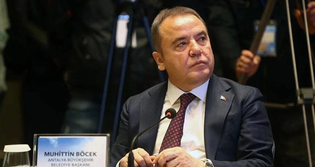 Muhittin Böcek Hospitalized Urgently Muhittin Böcek Hospitalized Urgently