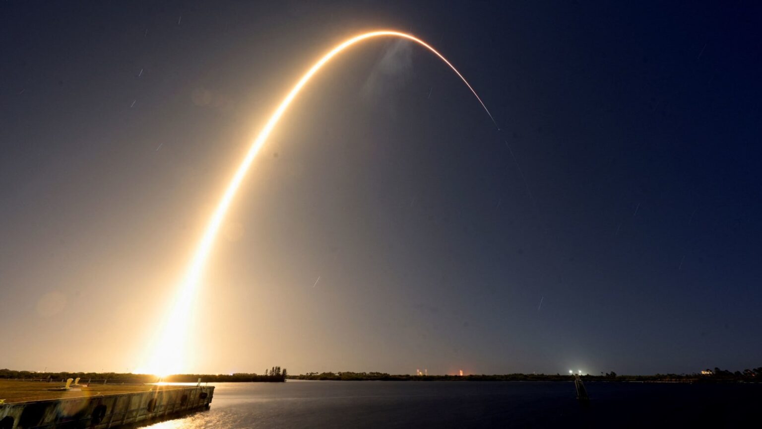 Analysts Link SpaceX Moon Crash to Decline in Rocketmaker’s Share Price Analysts Link SpaceX Moon Crash to Decline in Rocketmaker's Share Price