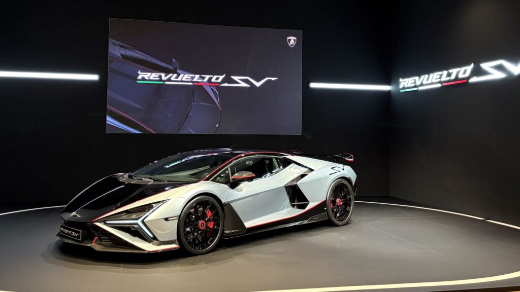 Lamborghini Unveils Revuelto SV Hybrid as Its Most Powerful Production Car to Date