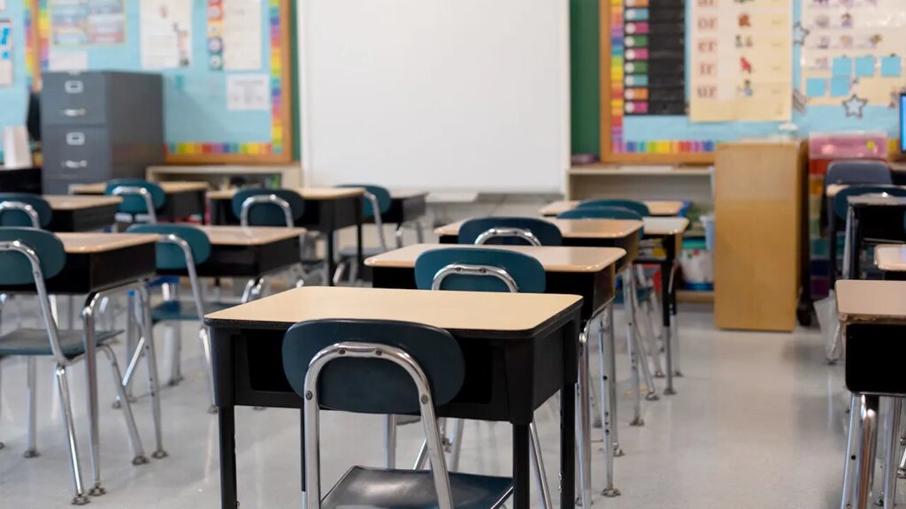 Humanoid Robot Delayed from Entering New York High School Classroom Humanoid Robot Delayed from Entering New York High School Classroom