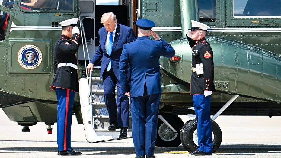 FAA Reviews Possible Safety Protocol Violation Involving Trump and Marine One FAA Reviews Possible Safety Protocol Violation Involving Trump and Marine One