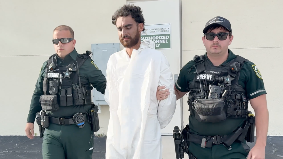 Florida Bystander Killed After Intervening in Roadside Fight Florida Bystander Killed After Intervening in Roadside Fight