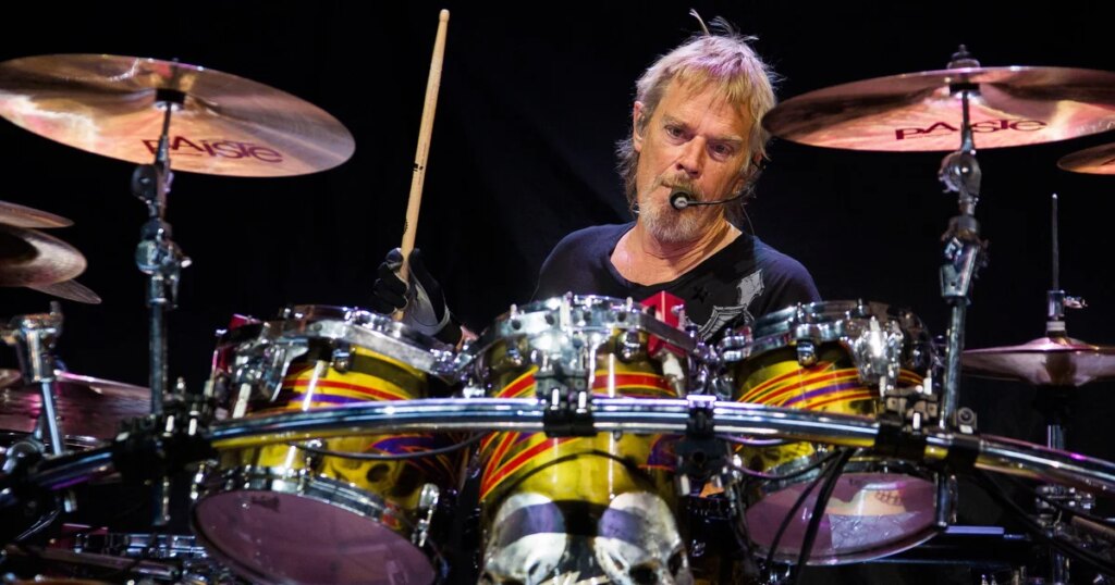 ZZ Top Drummer Frank Beard Passes Away at 77 ZZ Top Drummer Frank Beard Passes Away at 77