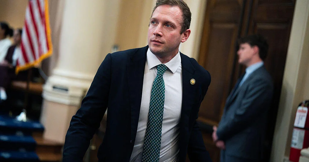 Trump Expresses Concerns About Campaign Strategy Amid Abuse Allegations in Call with Lawmaker Trump Expresses Concerns About Campaign Strategy Amid Abuse Allegations in Call with Lawmaker