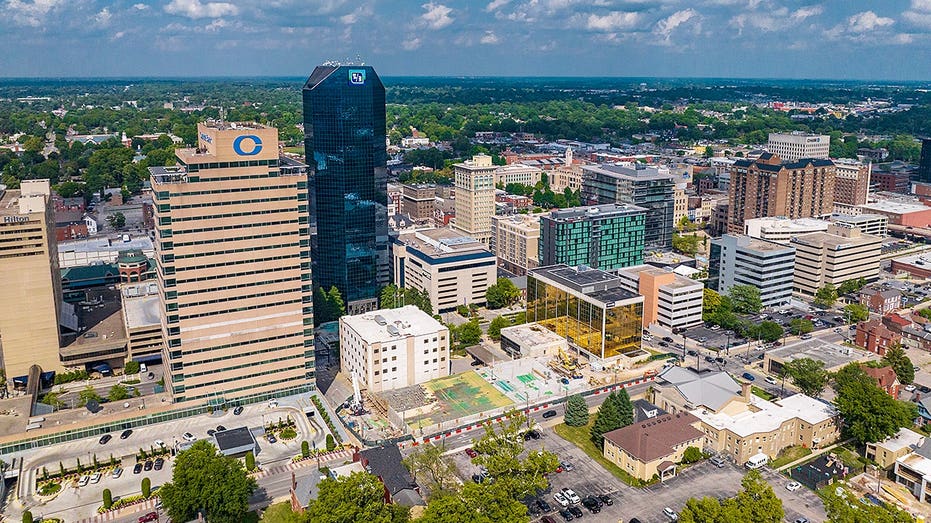 Lexington Park Shooting Kills 1 and Injures 4 During Outdoor Concert Lexington Park Shooting Kills 1 and Injures 4 During Outdoor Concert
