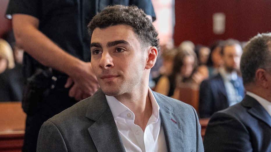 Luigi Mangione Trial: Jurors to Remain Anonymous Amid Threat Concerns Luigi Mangione Trial: Jurors to Remain Anonymous Amid Threat Concerns