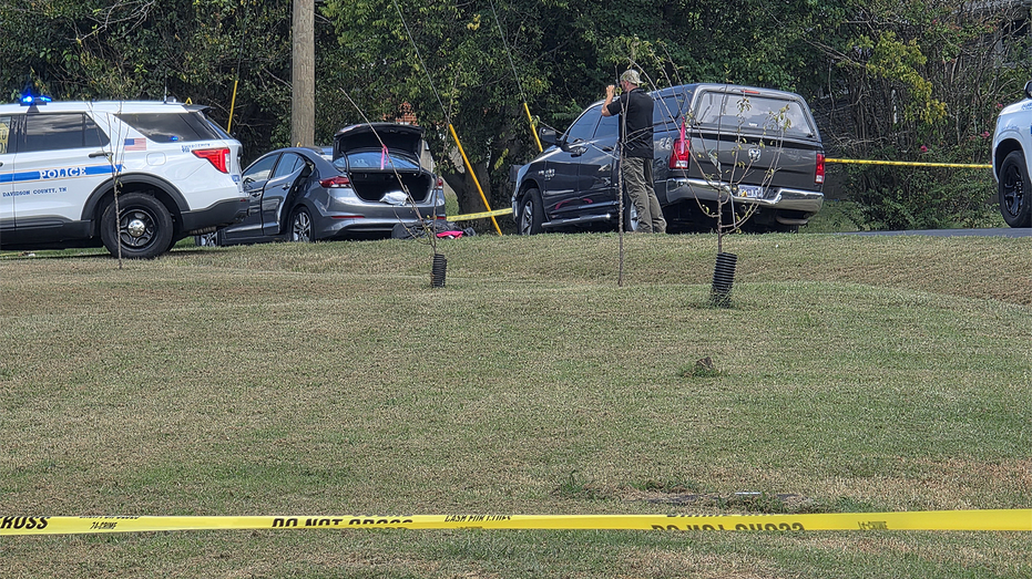 Nashville Police Shoot Sword-Wielding Man After Woman Found in Car Nashville Police Shoot Sword-Wielding Man After Woman Found in Car