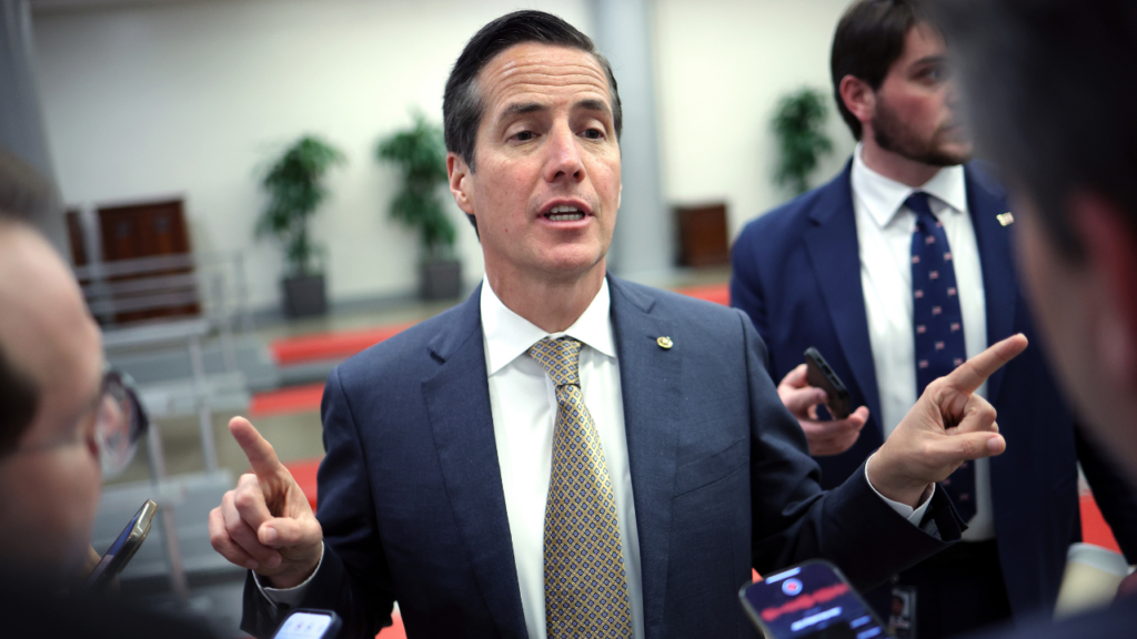 Moreno Urges Miller to Resign Amid Abuse Allegations