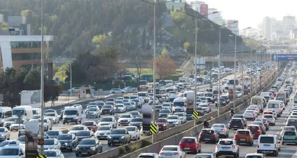 Traffic Disruptions: Roads Closed in Three Istanbul Districts Traffic Disruptions: Roads Closed in Three Istanbul Districts