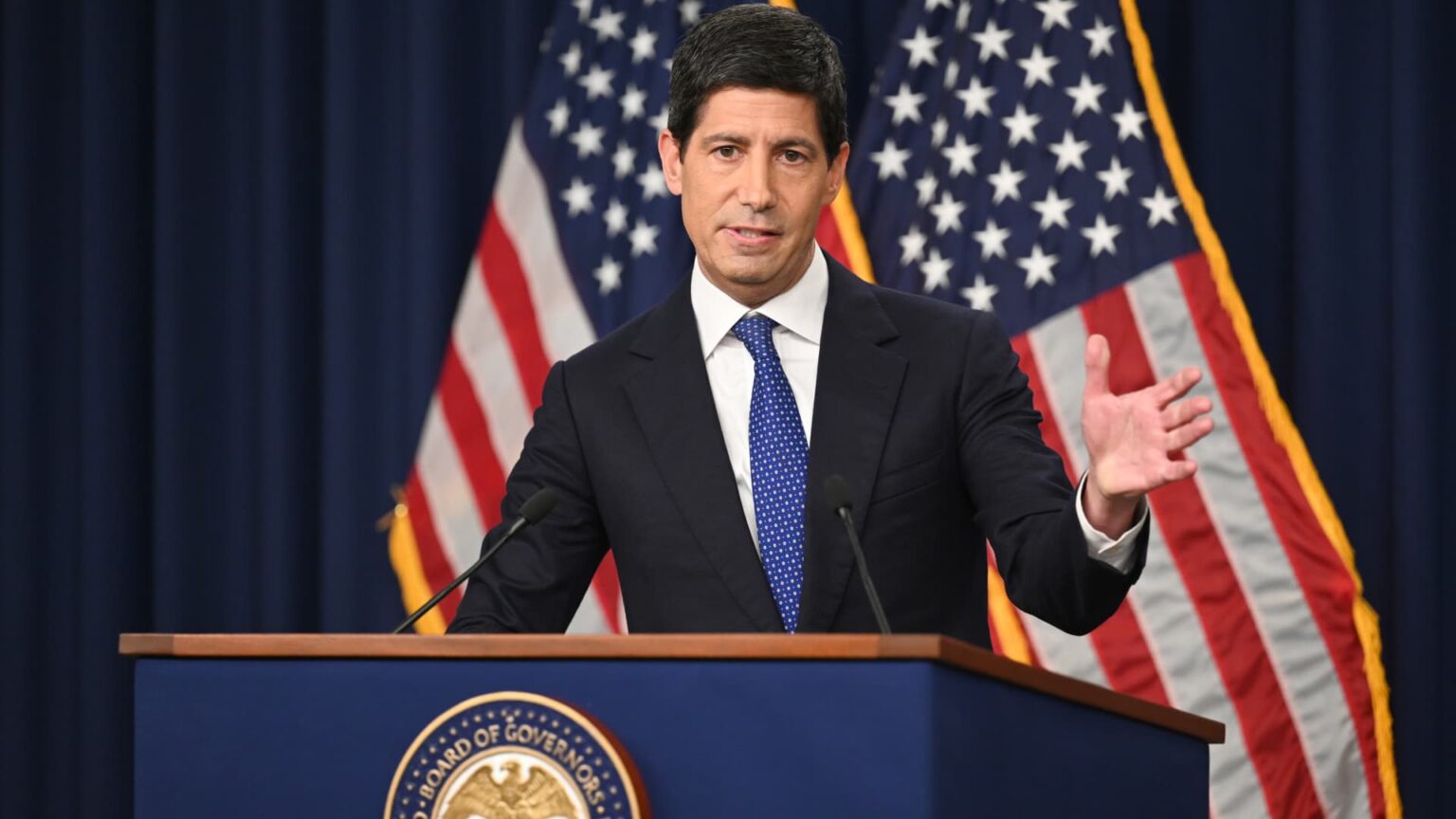 Wall Street Speculates on Fed’s Rate Hikes Following Kevin Warsh’s Remarks Wall Street Speculates on Fed's Rate Hikes Following Kevin Warsh's Remarks