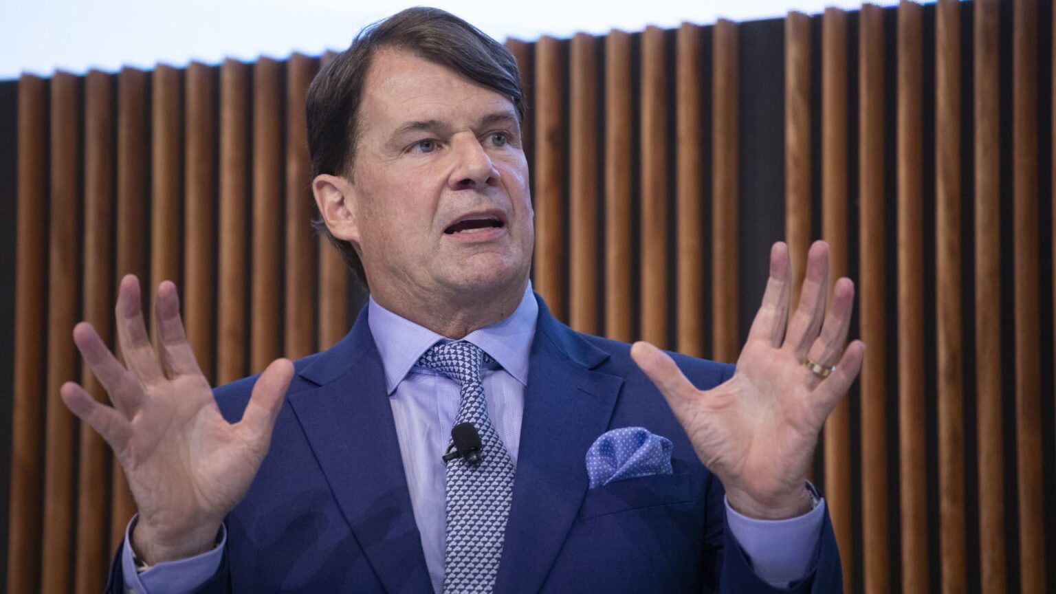 Ford CEO Says U.S. Can Still Compete Against Chinese Automakers Ford CEO Says U.S. Can Still Compete Against Chinese Automakers