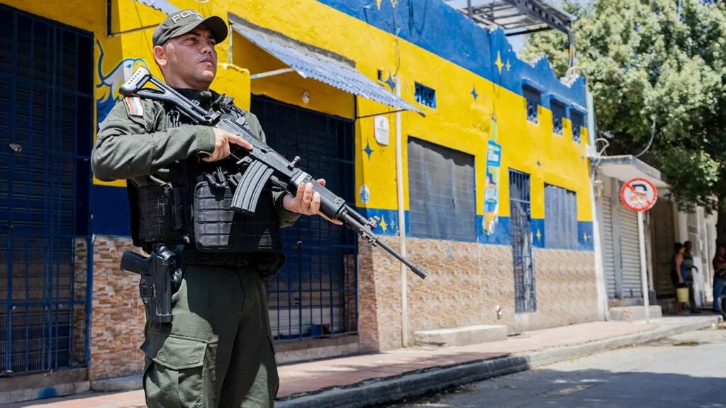 Colombia VP Confirms No U.S. Troops for Anti-Terror Operations Colombia VP Confirms No U.S. Troops for Anti-Terror Operations