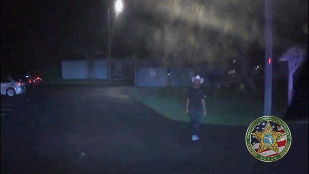 Florida Deputies Tase Sword-Wielding Burglary Suspect in Gainesville Florida Deputies Tase Sword-Wielding Burglary Suspect in Gainesville