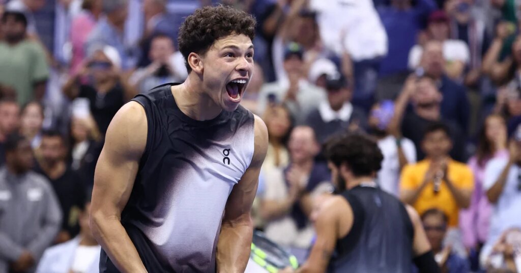 Ben Shelton Defeats Carlos Alcaraz in Historic U.S. Open Match