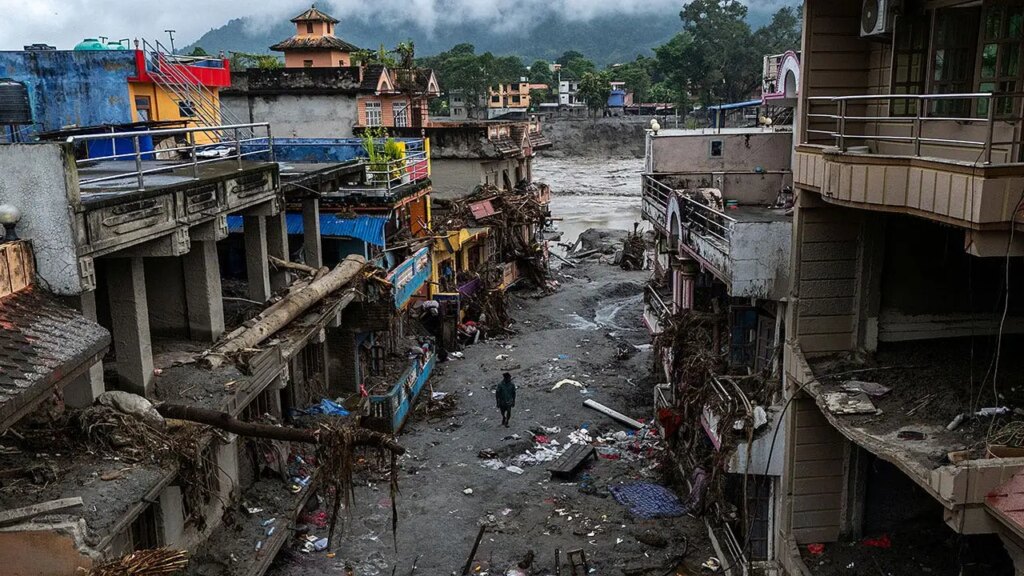 Himalayan Floods Leave 80 Americans Missing Among 903 Dead Himalayan Floods Leave 80 Americans Missing Among 903 Dead