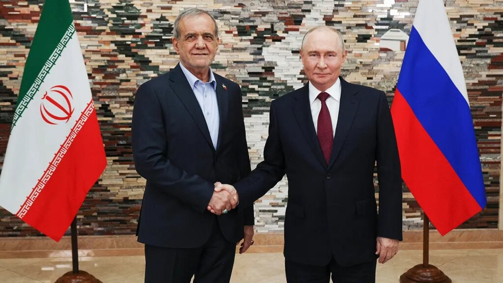Russia and Iran Strengthen Ties Amid Increased US Pressure on Tehran