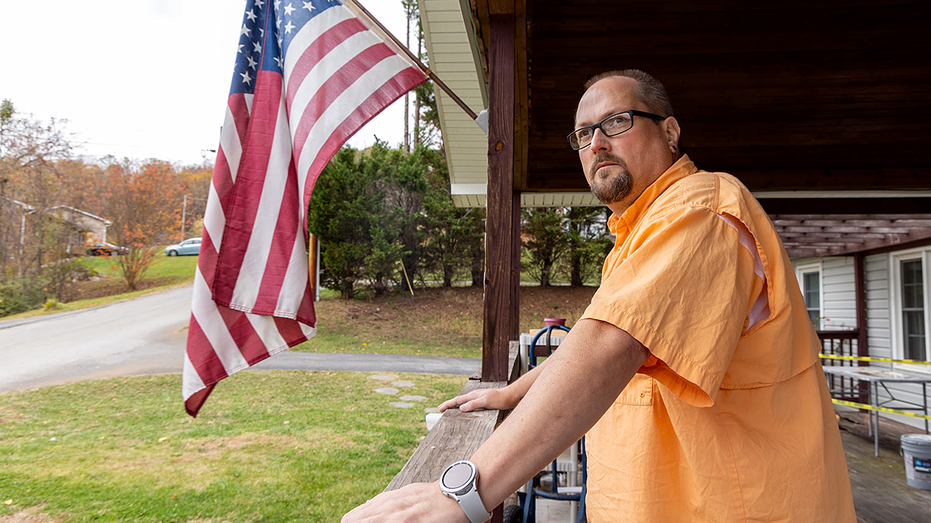 Tennessee Man Sues After Police Raid Over Criticism of Speeding Officer Tennessee Man Sues After Police Raid Over Criticism of Speeding Officer