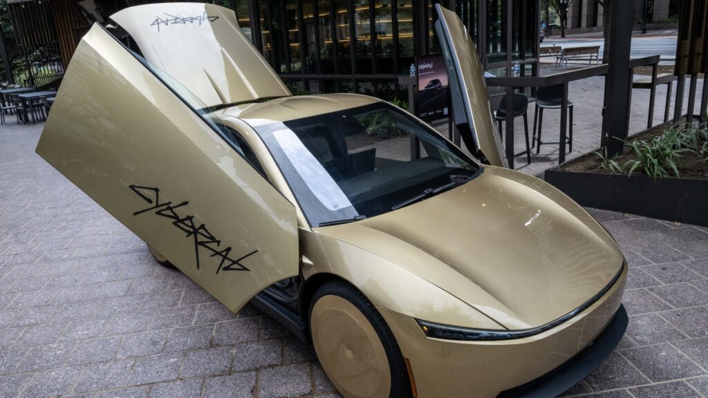 Tesla Cybercab Faces Pressure to Expand Following Challenging Launch in Austin