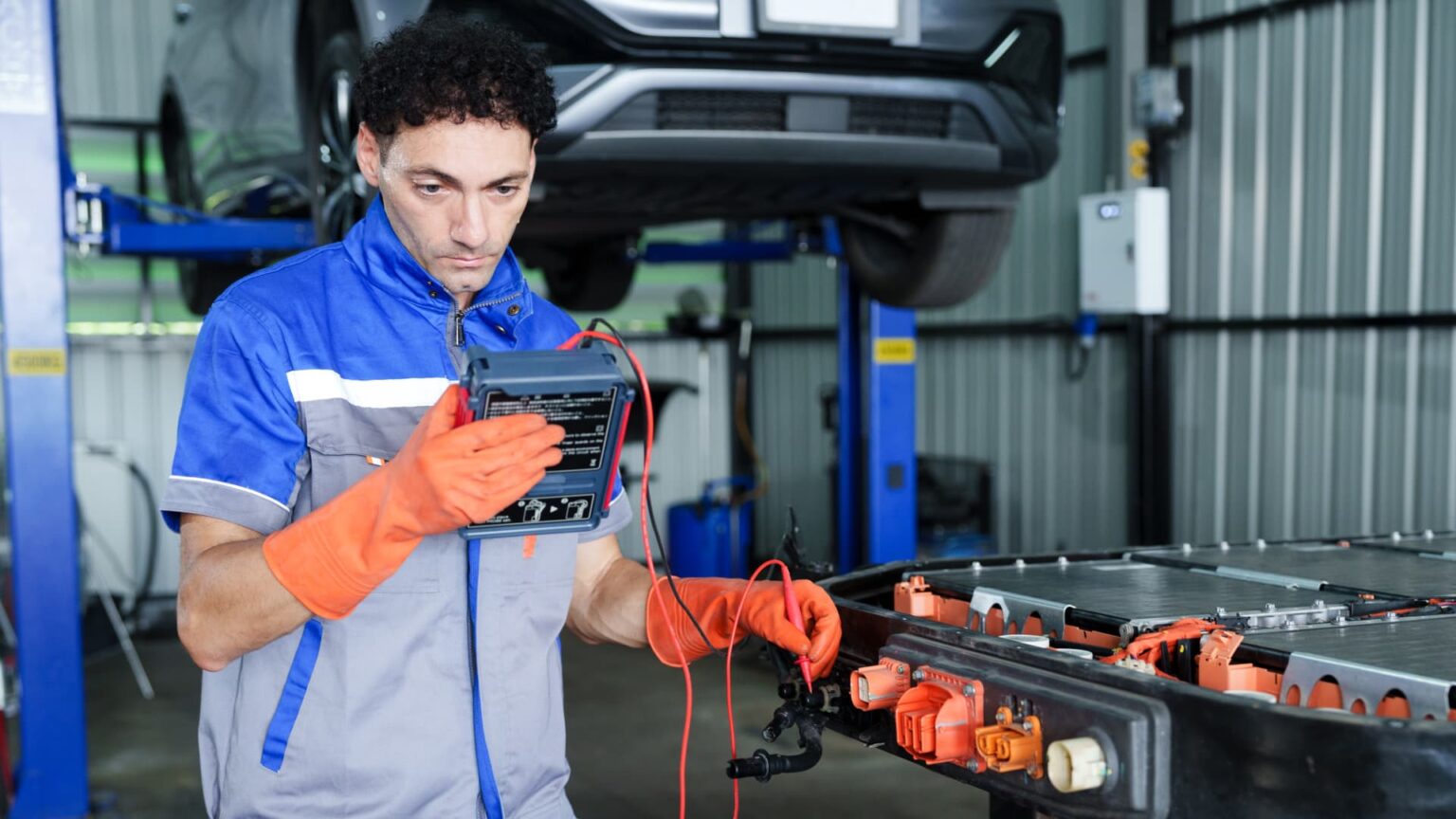 High-Tech Vehicles Increase Costs for Mechanics and Consumers