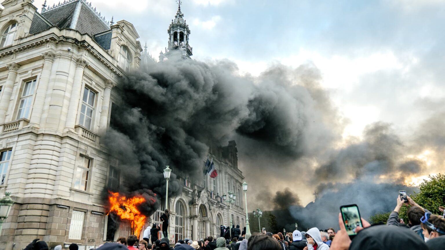 French Senate Approves ‘Rioters Pay’ Bill Before Anticipated Protests French Senate Approves 'Rioters Pay' Bill Before Anticipated Protests