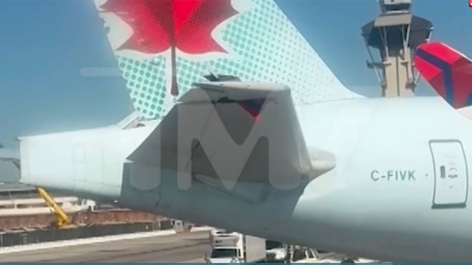 Delta Jet Hits Towed Air Canada Plane at Los Angeles Airport Delta Jet Hits Towed Air Canada Plane at Los Angeles Airport