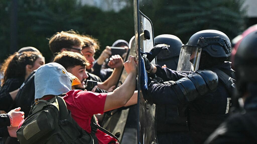France’s Student Protests Serve as Warning for U.S. France's Student Protests Serve as Warning for U.S.