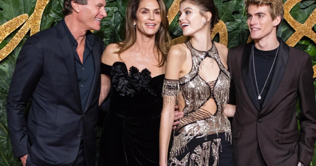 Cindy Crawford and Family Honor Presley Gerber’s Memory: “We Love You Forever” Cindy Crawford and Family Honor Presley Gerber's Memory: "We Love You Forever"