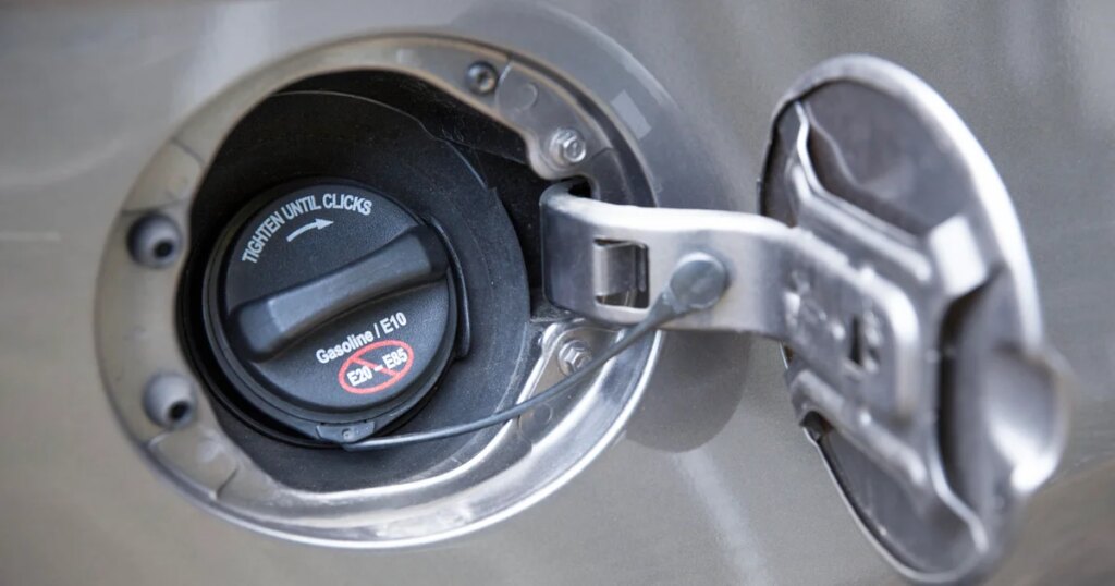 Environmental Groups Challenge Rollback of Vehicle Mileage Standards