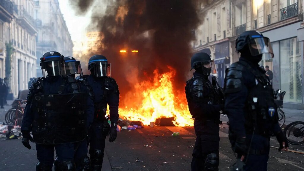 Macron Denounces Political Extremism from Ultra-Left Groups Macron Denounces Political Extremism from Ultra-Left Groups