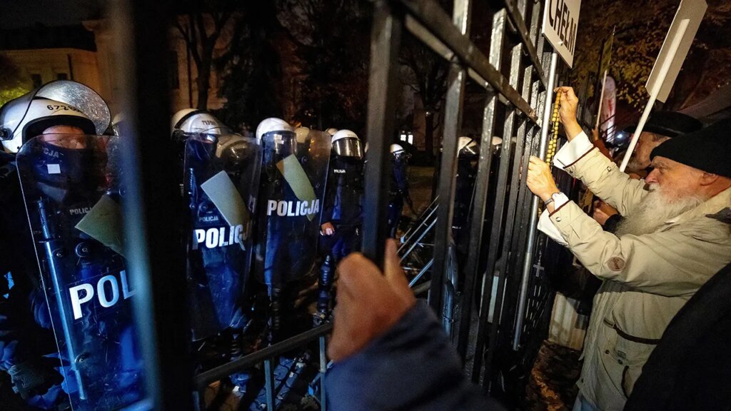 Poland Sees Growing Protests Amid Political Turmoil