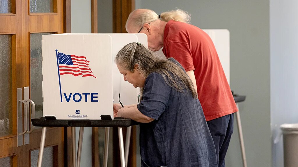 Fake Texas Campaign Stores Identified Amid FBI Scam Alert